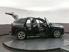 2025 BMW X1 XDRIVE AWD | LEATHER | HEATED SEATS | SUNROOF | APPL - Photo 56