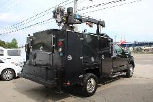 2019 Ford F-350 XLT 4WD Diesel Crane Service body - Photo 2