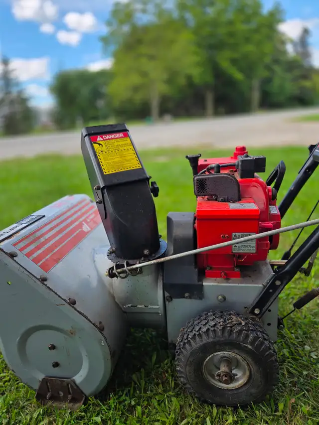 SNOWBLOWER FOR SALE