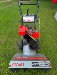 SNOWBLOWER FOR SALE - Photo 3