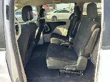 2016 Dodge Grand Caravan SXT Stow n Go - Photo 10