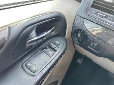 2016 Dodge Grand Caravan SXT Stow n Go - Photo 16
