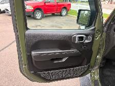 2021 Jeep Wrangler Unlimited Sahara Unlimited Sahara 4x4 - Photo 11