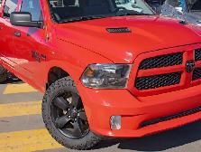2022 Ram 1500 Classic Express 5.7L | Black Accents Package - Photo 15