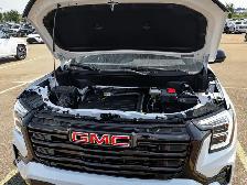 2027 GMC Terrain AWD Elevation - Photo 10