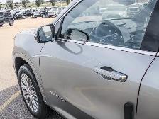 2026 GMC Acadia Denali - Photo 13