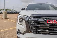 2027 GMC Terrain AWD Elevation - Photo 11