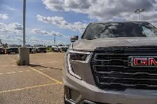 2027 GMC Acadia AT4 - Photo 11