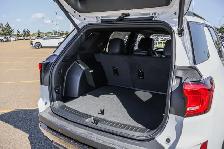 2027 GMC Terrain AWD Elevation - Photo 8