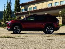 2027 Chevrolet Equinox AWD RS - Photo 11