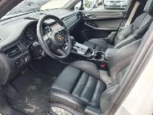 2023 Porsche Macan T 4dr SUV - Photo 10