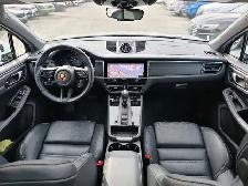 2023 Porsche Macan T 4dr SUV - Photo 11