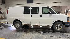2016 Chevrolet Express - Photo 6