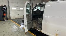2016 Chevrolet Express - Photo 10