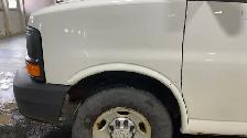 2016 Chevrolet Express - Photo 27