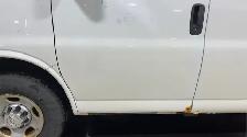 2016 Chevrolet Express - Photo 28
