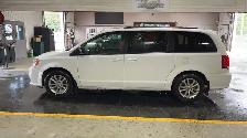 2020 Dodge Grand Caravan - Photo 2