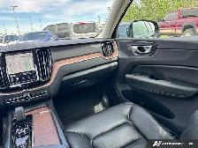 2024 Volvo XC60 Plus Dark Theme | B5 | HEATED SEATS & STEERING - Photo 12