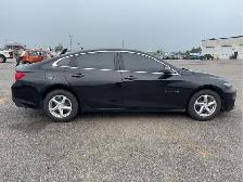2018 Chevrolet Malibu - Photo 4