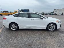 2020 Ford Fusion Hybrid - Photo 4