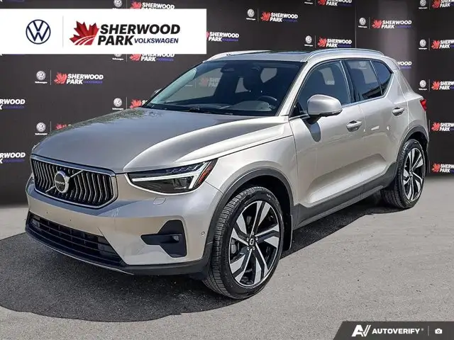 2024 Volvo XC40 Ultimate Bright Theme | B5 | LEATHER SEATS