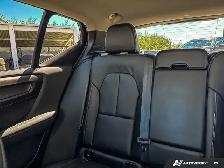 2024 Volvo XC40 Ultimate Bright Theme | B5 | LEATHER SEATS - Photo 13
