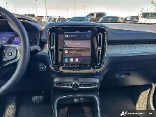 2024 Volvo XC40 Ultimate Bright Theme | B5 | LEATHER SEATS - Photo 17