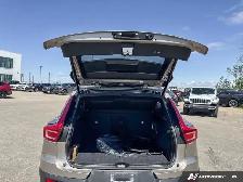 2024 Volvo XC40 Ultimate Bright Theme | B5 | LEATHER SEATS - Photo 20