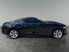 2017 Ford Mustang V6 - Photo 5