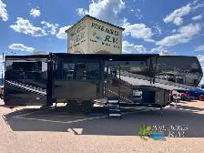 2025 Keystone RV Montana 3532SP Side Power Patio !
