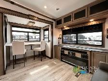 2025 Keystone RV Montana 3532SP Side Power Patio ! - Photo 15