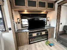2025 Keystone RV Montana 3532SP Side Power Patio ! - Photo 24