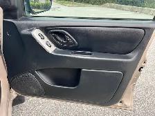 2007 FORD ESCAPE 4WD LEATHER INTERIOR A/C! - Photo 8