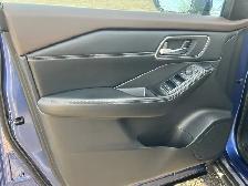 2021 Nissan Rogue SV | Premium Package | No Accidents - Photo 15
