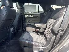 2026 Ford Explorer ST-Line | 300A: STREET-LINE PACKAGE - Photo 28