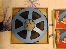 Lot de films Super 8, coffret Elvis Presley et objets divers - Photo 4