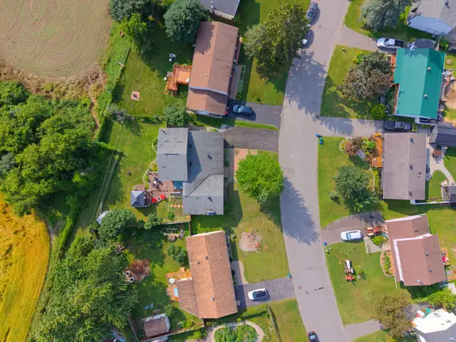 4 1 Bedroom Munster Home | No Rear Neighbours Backing Onto Farm