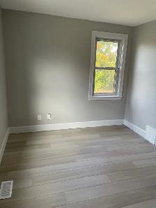 4 Bedroom House - Main Level Available now - Photo 5