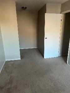 3 Bed 1 Bath Unit in Edmonton, AB - Photo 3