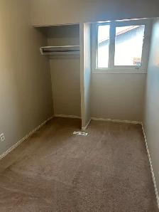 3 Bed 1 Bath Unit in Edmonton, AB - Photo 5