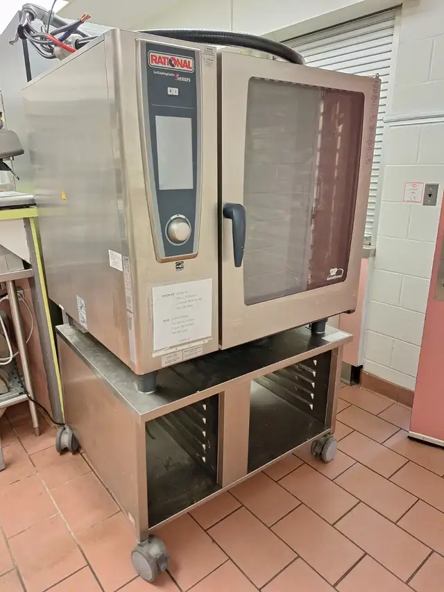 Four à vapeur - Steam Oven RATIONAL SCC WE102