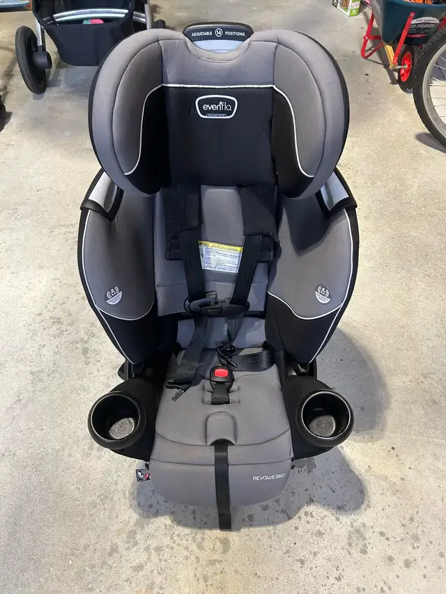 Evenflo Revolve360™ RotationalAll-in-One Car Seat