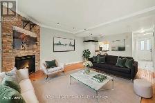 BRIGHT 3 BEDROOM END UNIT TOWNHOME - Leslie Park, near QCH :) - Photo 5