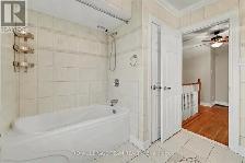 BRIGHT 3 BEDROOM END UNIT TOWNHOME - Leslie Park, near QCH :) - Photo 8