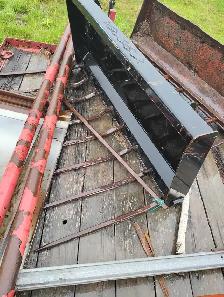 Tractor manure bucket
