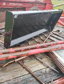 Tractor manure bucket - Photo 3