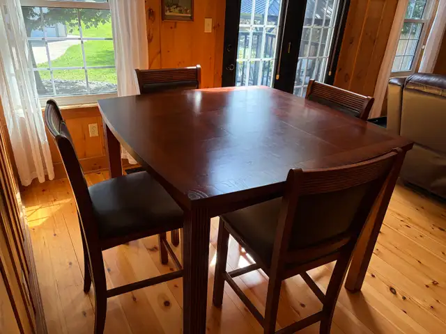 High dining table with 4 chairs