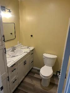Beautiful Upper Apartment - Photo 8