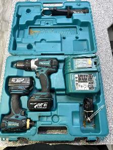 Makita  18V Hammerdrill/ Impact Kit With Two 3 Amp Batteries, - Photo 2