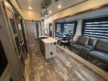 Luxury Bunkhouse Fifth Wheel - Photo 12